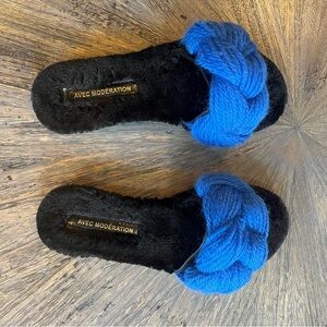Avec Modération Black & Blue Slippers |‎ Women’s EU 39 | US 8.5/9